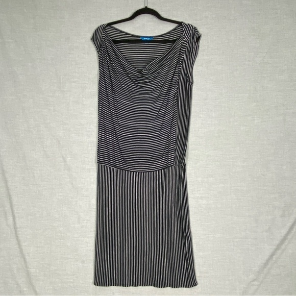 Derek Lam Dress Sz Medium Striped Drop Waist Cap Sleeves Midi Length - Picture 1 of 9